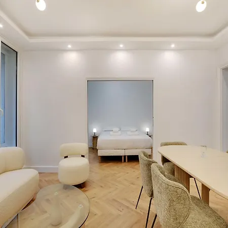 Elegant 3bdr 6p - Champs-elysees Appartamento