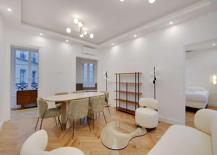 Elegant Apartment 3Bdr 6P - Champs-Elysees